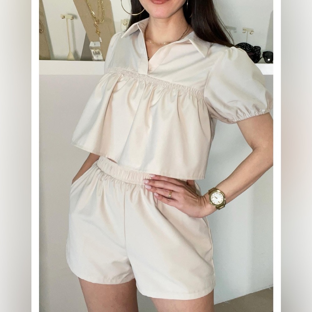 NWT - Le Lis Cream Two piece set off white - Picture 3 of 3